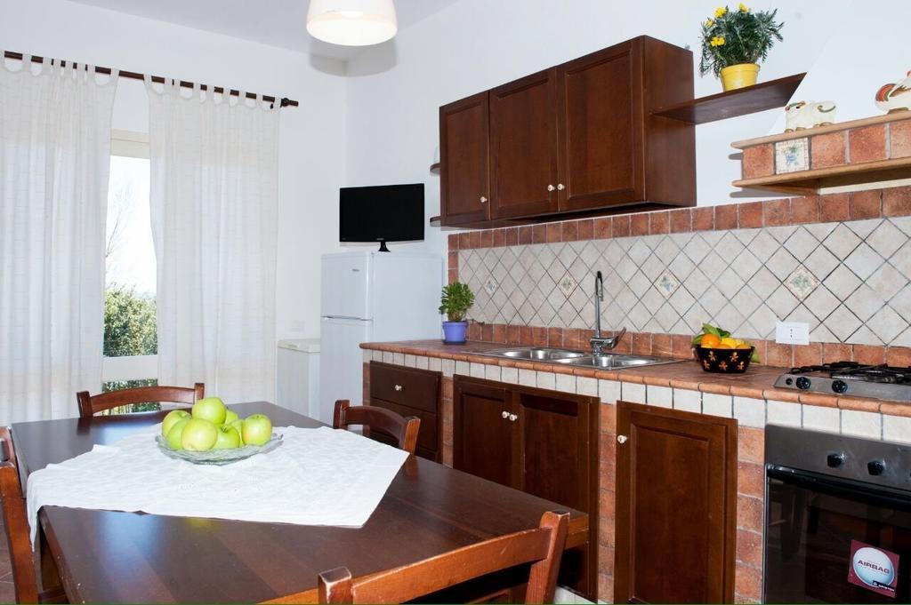 Capozafferano-Casa Carola Villa Santa Flavia Ruang foto