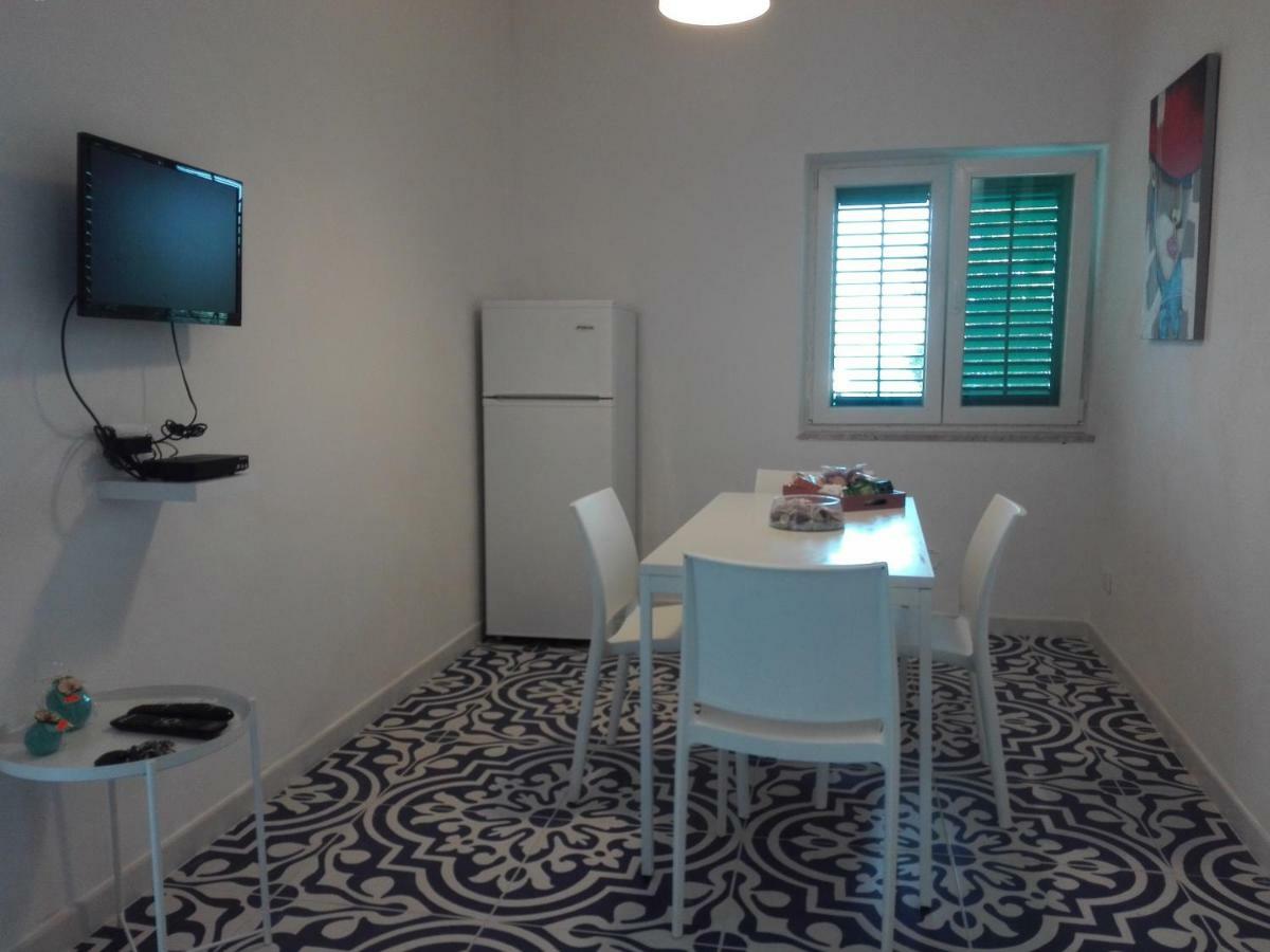Capozafferano-Casa Carola Villa Santa Flavia Bagian luar foto
